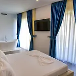Hotel Blue Boutique 4*
