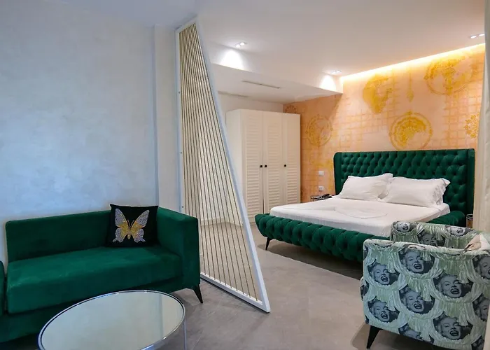 Blue Boutique 4*